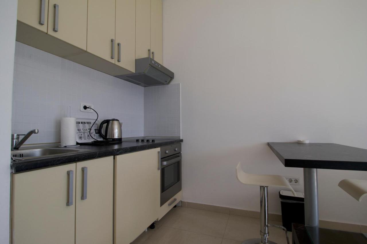 Waterfront Apartments Котор Екстер'єр фото