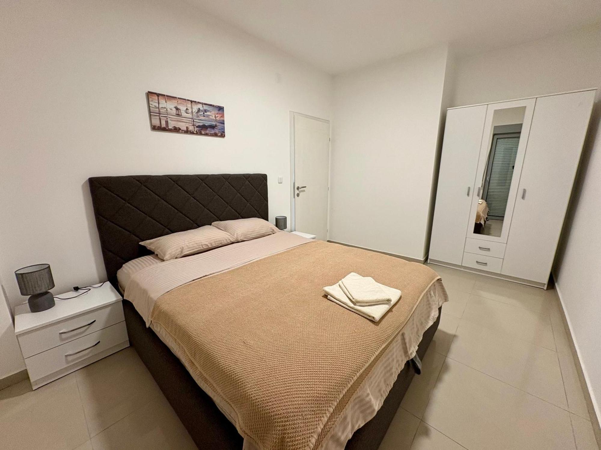 Waterfront Apartments Котор Екстер'єр фото